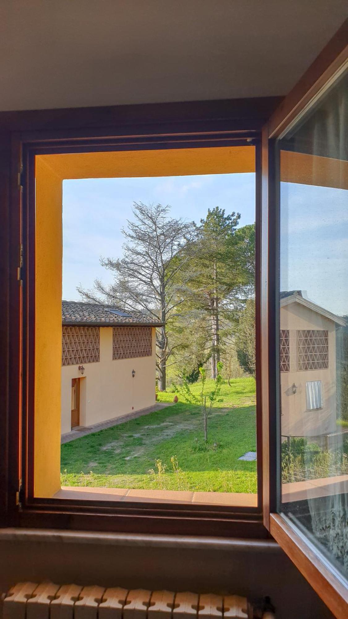 Maison d'hôtes Agriturismo Podere Le Tombe à Palaia Chambre photo