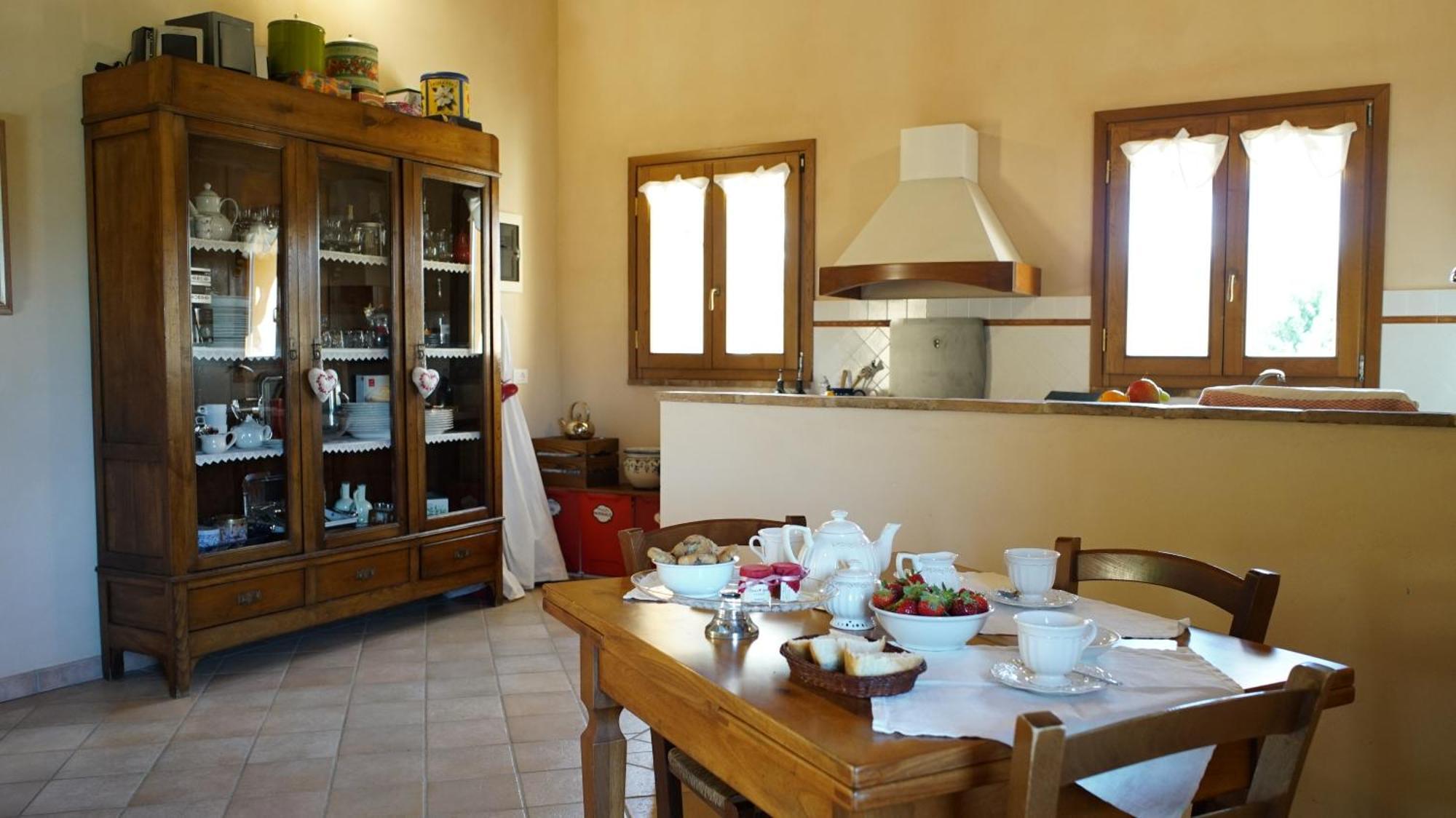 Maison d'hôtes Agriturismo Podere Le Tombe à Palaia Chambre photo