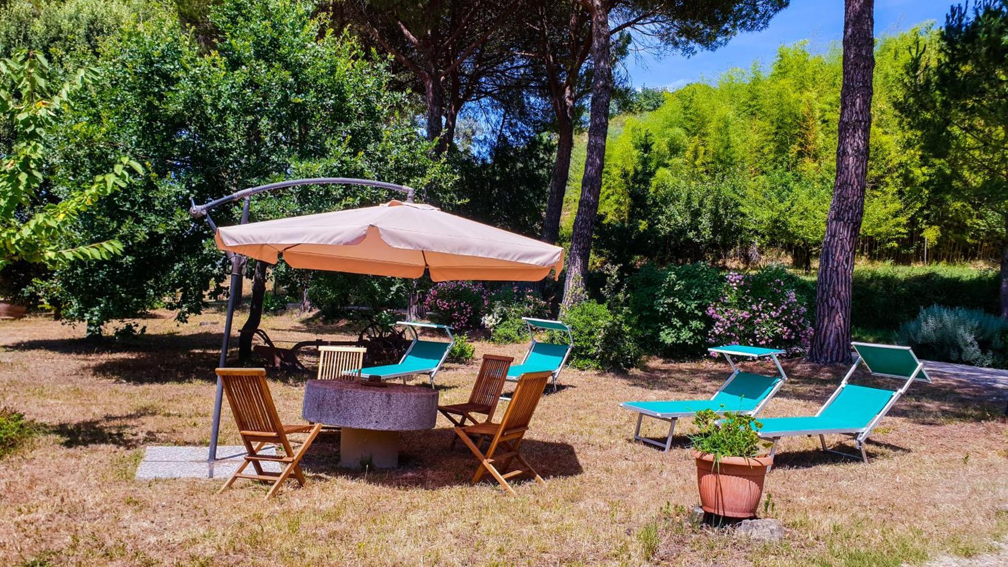 Maison d'hôtes Agriturismo Podere Le Tombe à Palaia Extérieur photo